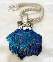 Load image into Gallery viewer, Mother Earth Necklace