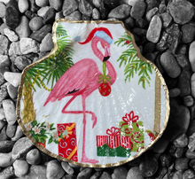Load image into Gallery viewer, HOLIDAY FLAMINGO - Scallop Shell Ring Dishes