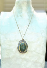 Load image into Gallery viewer, Mystical Light Necklace / Labradorite
