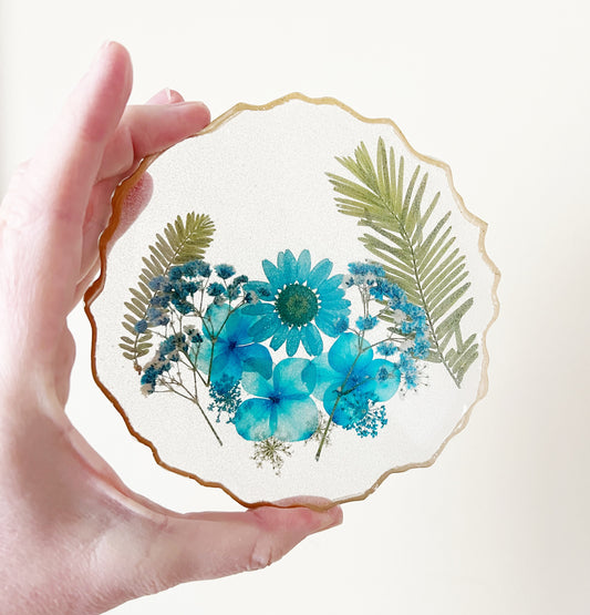 LOVE is in BLOOM - Blue / Resin Coaster / Handmade